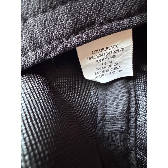 Classic Black Adjustable Baseball Cap - Picture 9 of 9